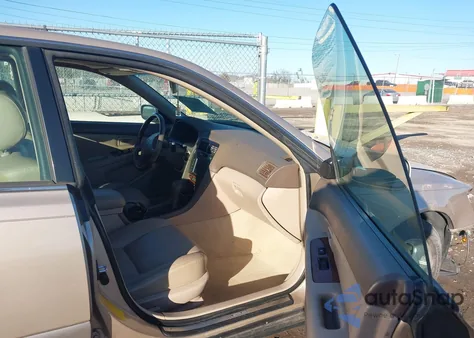 2001 Lexus Es 300 z USA, uszkodzony, nr VIN JT8BF28G110335644